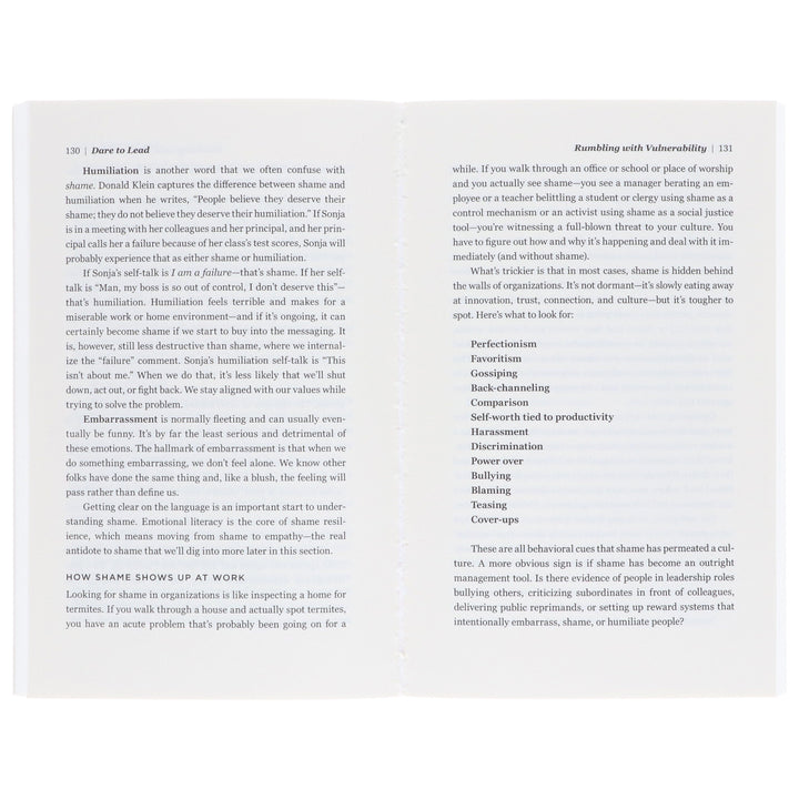 Dare to Lead: Brave Work. Tough Conversations. Whole Hearts: By Brene Brown - Non Fiction - Paperback