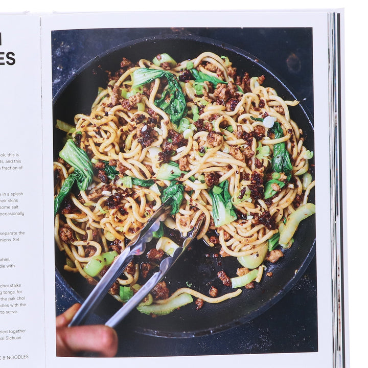 Speedy MOB: A 12-Minute Meal Cookbook For 4 People: By Ben Lebus - Non Fiction - Hardback