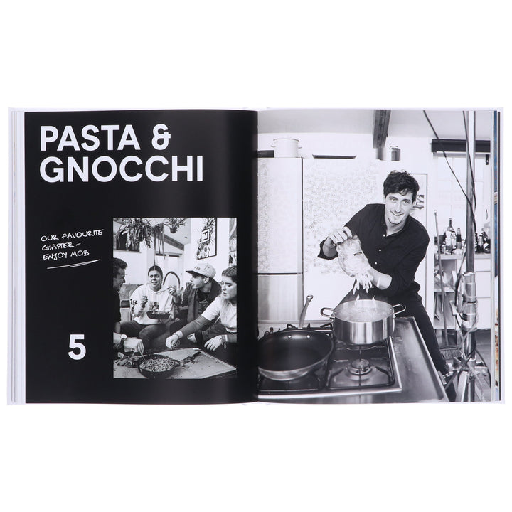 Speedy MOB: A 12-Minute Meal Cookbook For 4 People: By Ben Lebus - Non Fiction - Hardback