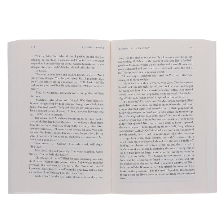 Lessons in Chemistry By Bonnie Garmus - Fiction - Paperback